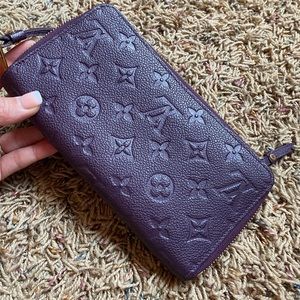Empreinte zippy Wallet in Aubergine